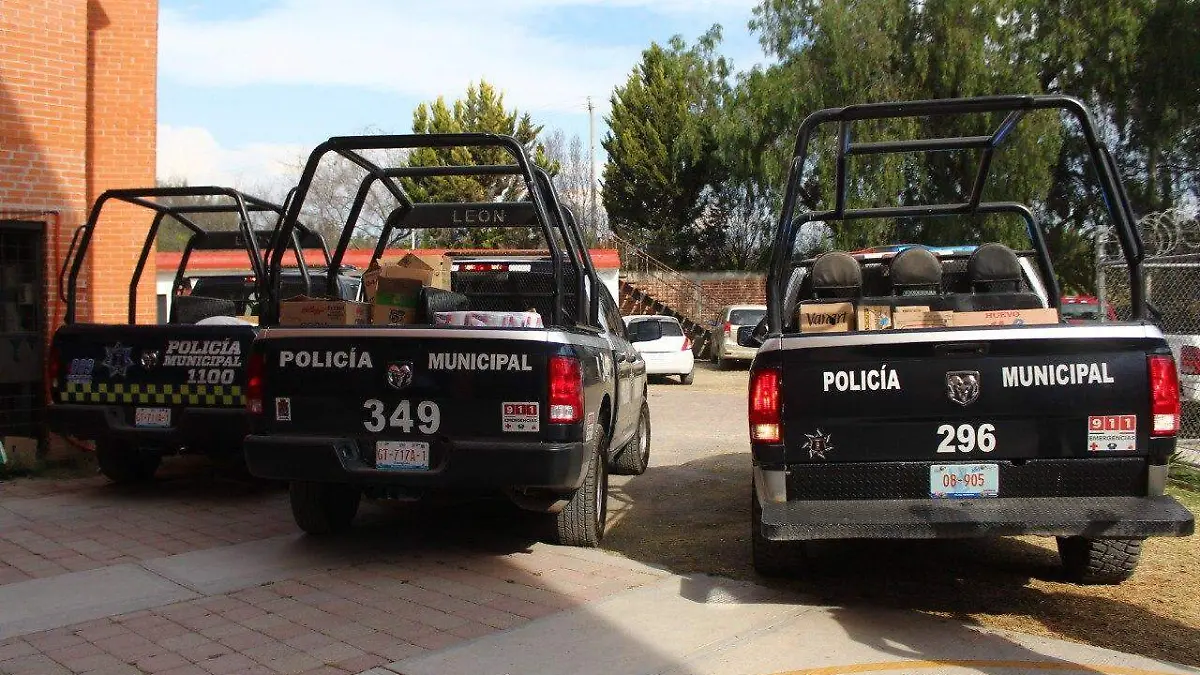 POLICIAS ASILO (4)